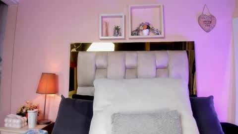 Isabella online show from April 17, 12:08 pm