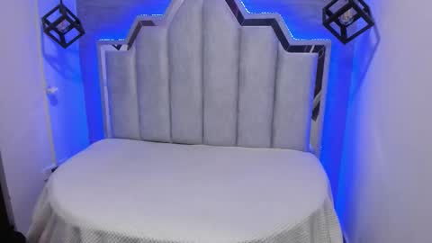 Emily  online show from September 11, 11:21 am