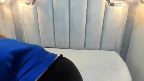 Emily  online show from September 24, 11:46 am