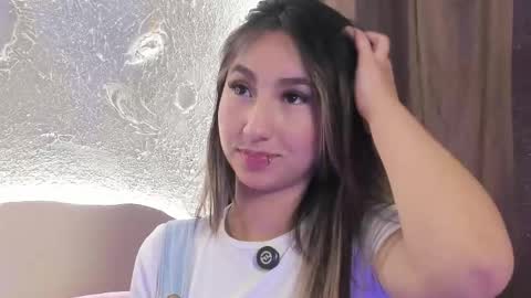 _emmawalka online show from September 18, 3:25 pm