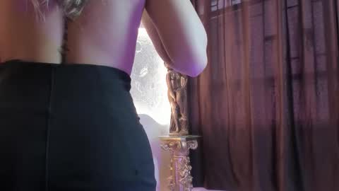 _emmawalka online show from October 15, 3:01 pm