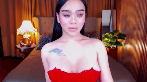 _empressvalerie_ online show from January 7, 1:08 am