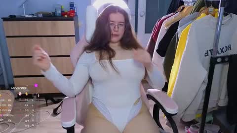 Sam  online show from December 22, 9:33 am