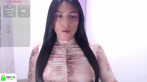 Snapshot of _ericavanderhill_ chatting on October 26, 10:15 pm Erica Vanderhill online show from October 26, 10:15 pm