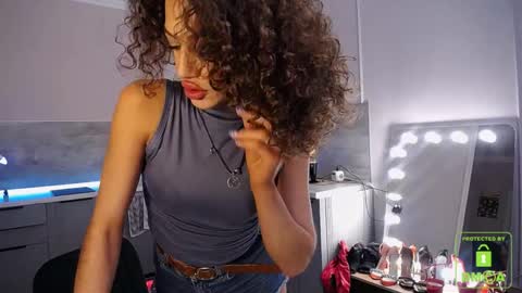 Eva online show from March 31, 6:08 pm