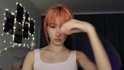 EveEva online show from March 5, 1:17 pm