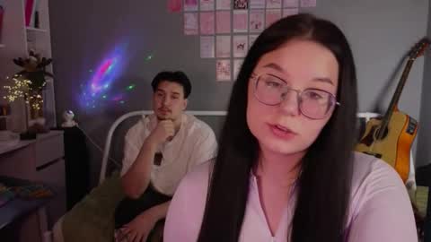 Snapshot of _favorite_ chatting on November 4, 7:13 pm KENDALL NATHAN MARRY RYANPVT IS OPEN online show from November 4, 7:13 pm