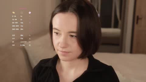 Essie  online show from March 20, 7:30 pm