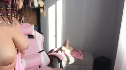 we are hot friends online show from January 2, 12:46 pm