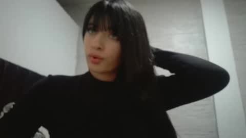 Snapshot of _genesid_dixton chatting on November 8, 2:45 am Mia-foster online show from November 8, 2:45 am