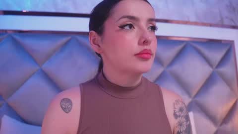 _giggy online show from April 13, 11:37 am