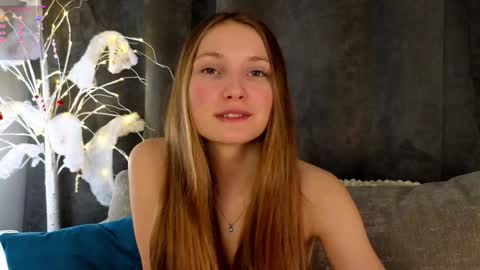 Snapshot of _green_green_ chatting on January 15, 1:12 am Milly online show from January 15, 1:12 am