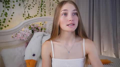 Snapshot of _green_green_ chatting on September 28, 1:22 am Milly online show from September 28, 1:22 am