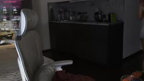 Snapshot of _guesswhat_ chatting on November 5, 3:23 pm Katarina online show from November 5, 3:23 pm