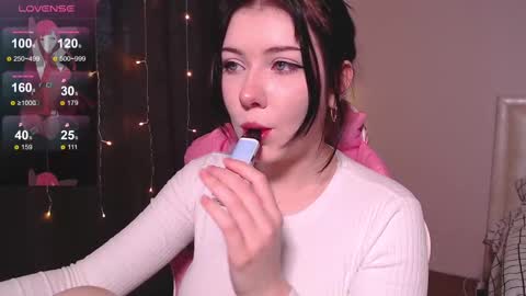 Snapshot of _gummybears_ chatting on March 6, 6:08 am Tori online show from March 6, 6:08 am