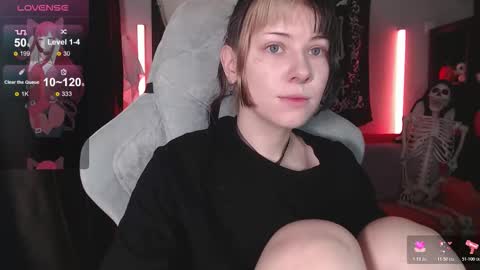 Snapshot of _gummybears_ chatting on November 7, 10:04 am Tori online show from November 7, 10:04 am