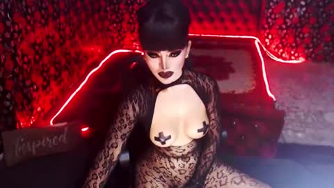 Snapshot of _hailyourqueenx chatting on January 13, 2:28 am GoDDess  Chloe online show from January 13, 2:28 am