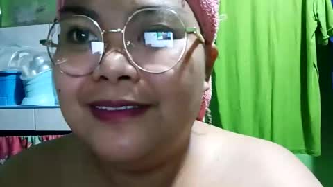 _hershey003 online show from October 15, 1:44 pm