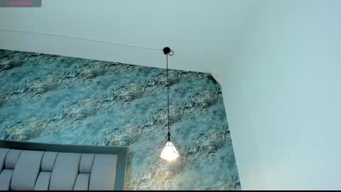 Hollywood online show from December 3, 8:38 am