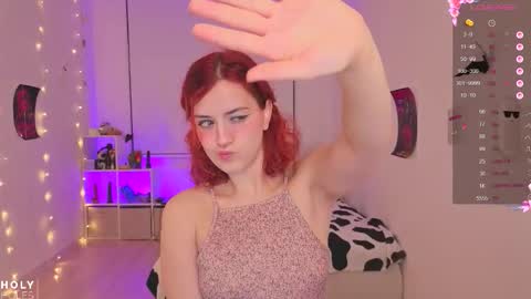 Snapshot of _holy_holes_ chatting on November 12, 5:30 am Anastasia online show from November 12, 5:30 am