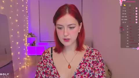 Snapshot of _holy_holes_ chatting on December 17, 6:30 am Anastasia online show from December 17, 6:30 am