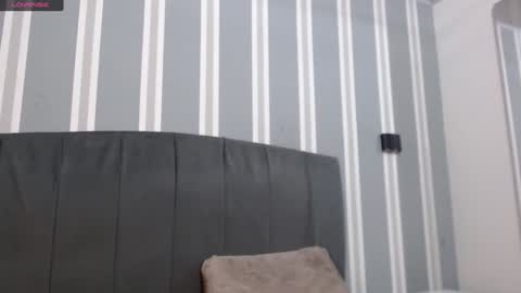 Isa online show from January 7, 2:08 pm