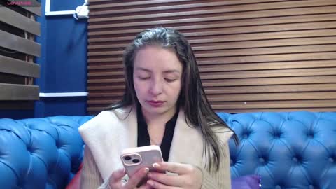 Isa online show from January 25, 11:55 am