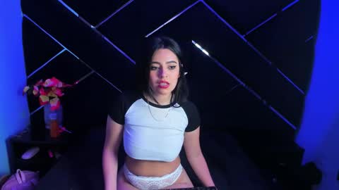 Snapshot of _isabella_moon_ chatting on November 25, 6:30 pm Isabella Moon online show from November 25, 6:30 pm