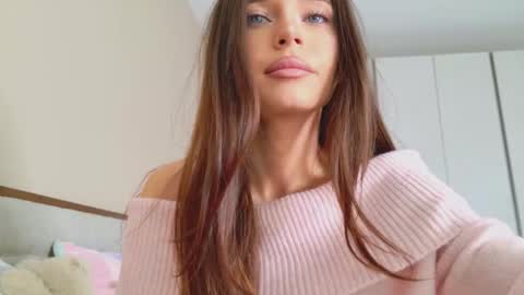 Snapshot of _isiah chatting on December 20, 7:59 am isia online show from December 20, 7:59 am