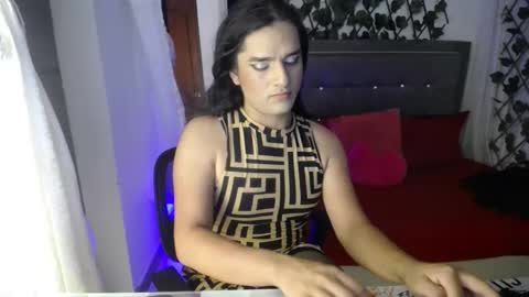 Snapshot of _ivone_golosa chatting on November 19, 11:27 pm Ivone online show from November 19, 11:27 pm