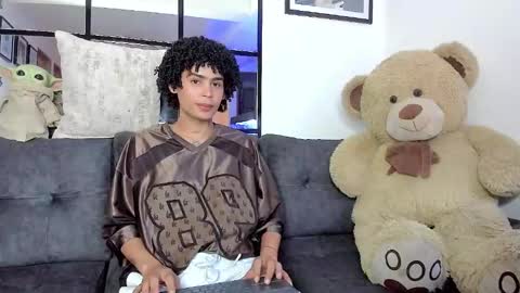 Snapshot of _jaay77 chatting on January 15, 10:24 pm Jay online show from January 15, 10:24 pm