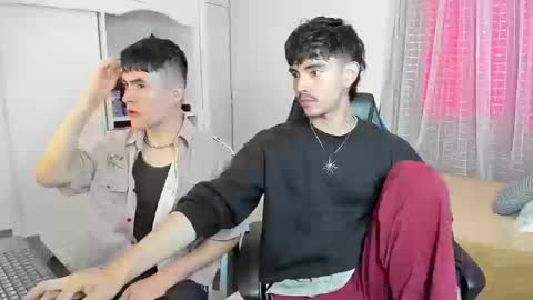 Snapshot of _jamesboy chatting on September 19, 9:59 pm James online show from September 19, 9:59 pm