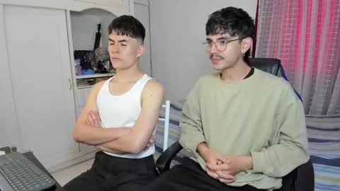 Snapshot of _jamesboy chatting on October 27, 9:30 pm James online show from October 27, 9:30 pm