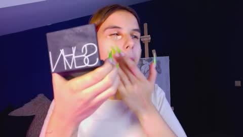 Jasmine online show from September 14, 1:32 pm