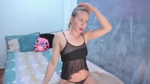 JENNY online show from November 9, 9:13 pm