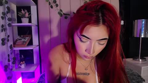 Snapshot of _johana18 chatting on January 22, 3:51 pm Mia online show from January 22, 3:51 pm