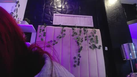 Snapshot of _johana18 chatting on January 27, 7:03 pm Mia online show from January 27, 7:03 pm
