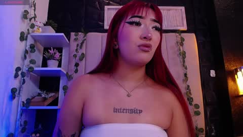 Snapshot of _johana18 chatting on January 31, 4:06 pm Mia online show from January 31, 4:06 pm