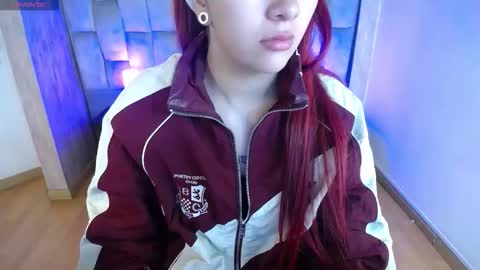 Snapshot of _johana18 chatting on September 29, 1:05 pm Mia online show from September 29, 1:05 pm
