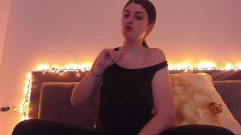 _just_a_simple_girl online show from January 5, 12:53 pm