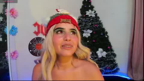 Snapshot of _karine01 chatting on December 24, 11:06 am _karine01 online show from December 24, 11:06 am