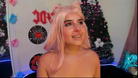 Snapshot of _karine01 chatting on December 27, 10:23 am _karine01 online show from December 27, 10:23 am