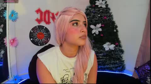 Snapshot of _karine01 chatting on December 29, 4:48 am _karine01 online show from December 29, 4:48 am