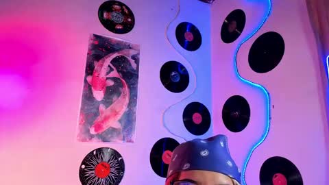 Snapshot of _karine01 chatting on February 26, 4:25 am _karine01 online show from February 26, 4:25 am