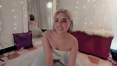 Snapshot of _karine01 chatting on September 9, 4:12 am _karine01 online show from September 9, 4:12 am