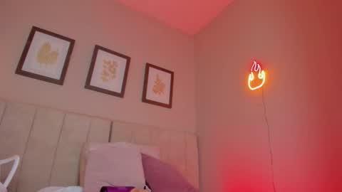 karol online show from November 26, 1:34 pm