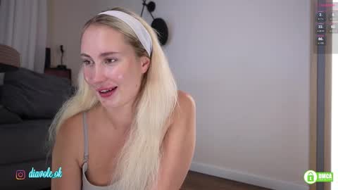 Snapshot of _kateline_ chatting on November 10, 4:28 pm Kate online show from November 10, 4:28 pm