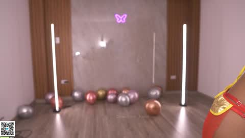 Snapshot of _kath8 chatting on December 12, 6:03 am --- online show from December 12, 6:03 am