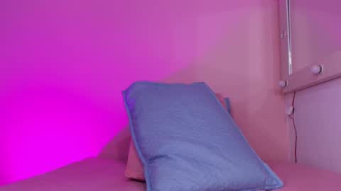 Kendall online show from September 12, 11:54 am