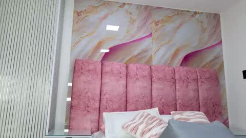 Kendall online show from February 13, 11:50 am